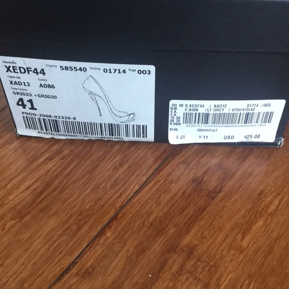 Beautiful Emporio Armani Pumps!! - Picture 3 of 3